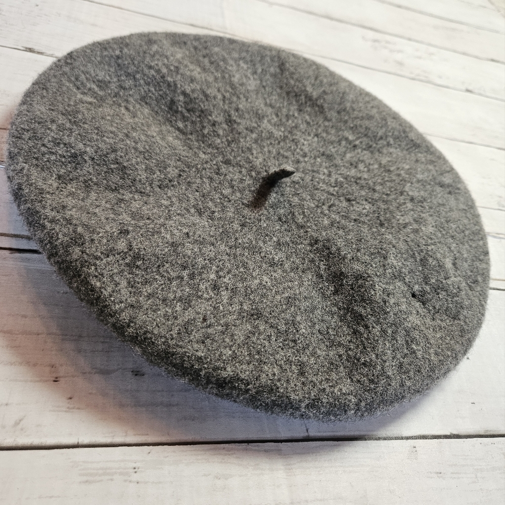 Grey 100% Wool Beret
